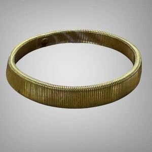 VINTAGE GOLD TONE SLINKY BRACELET